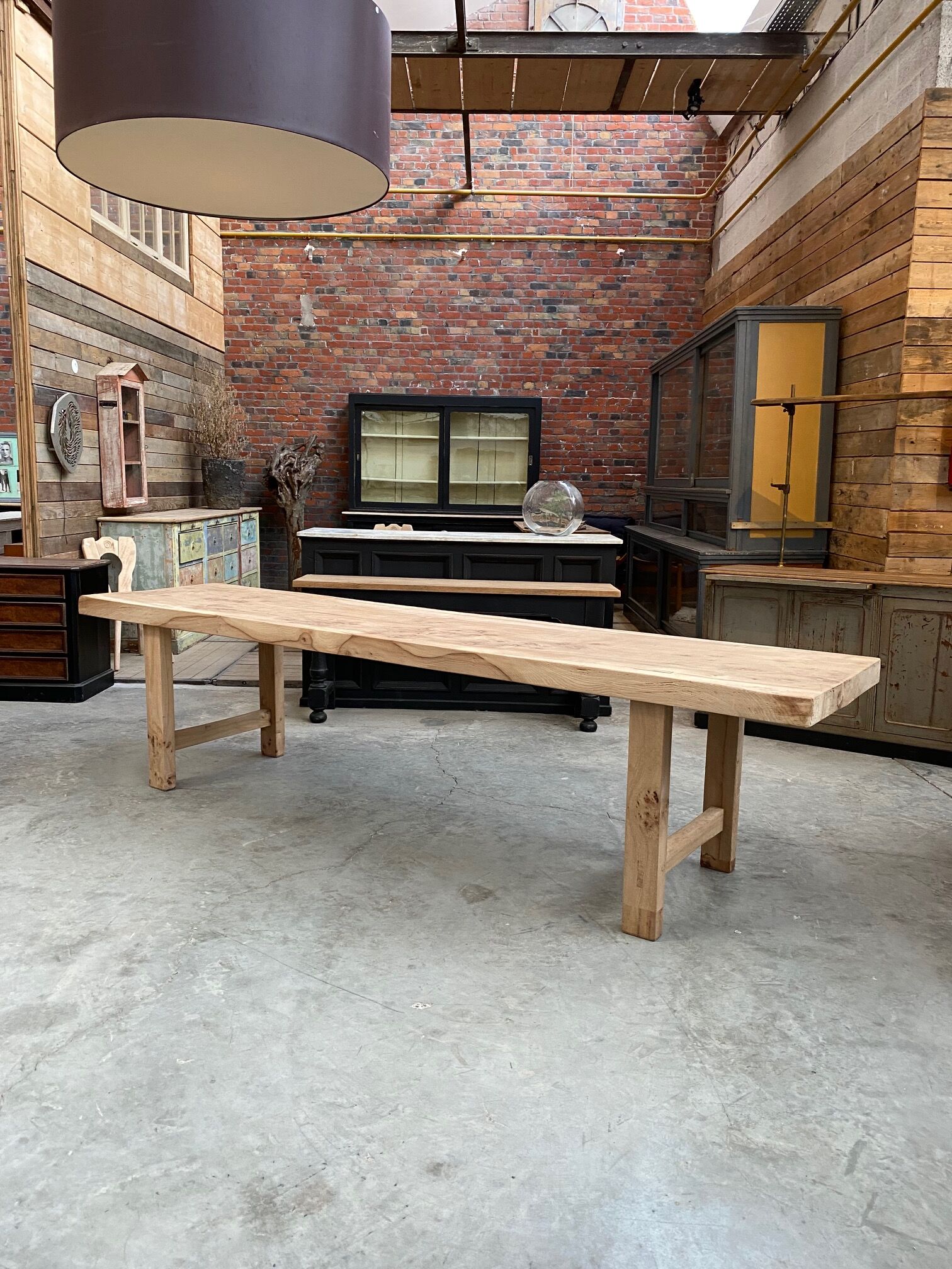 Table d’office en orme années 60