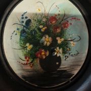 Lot de trois miniatures fleurs dans un vase