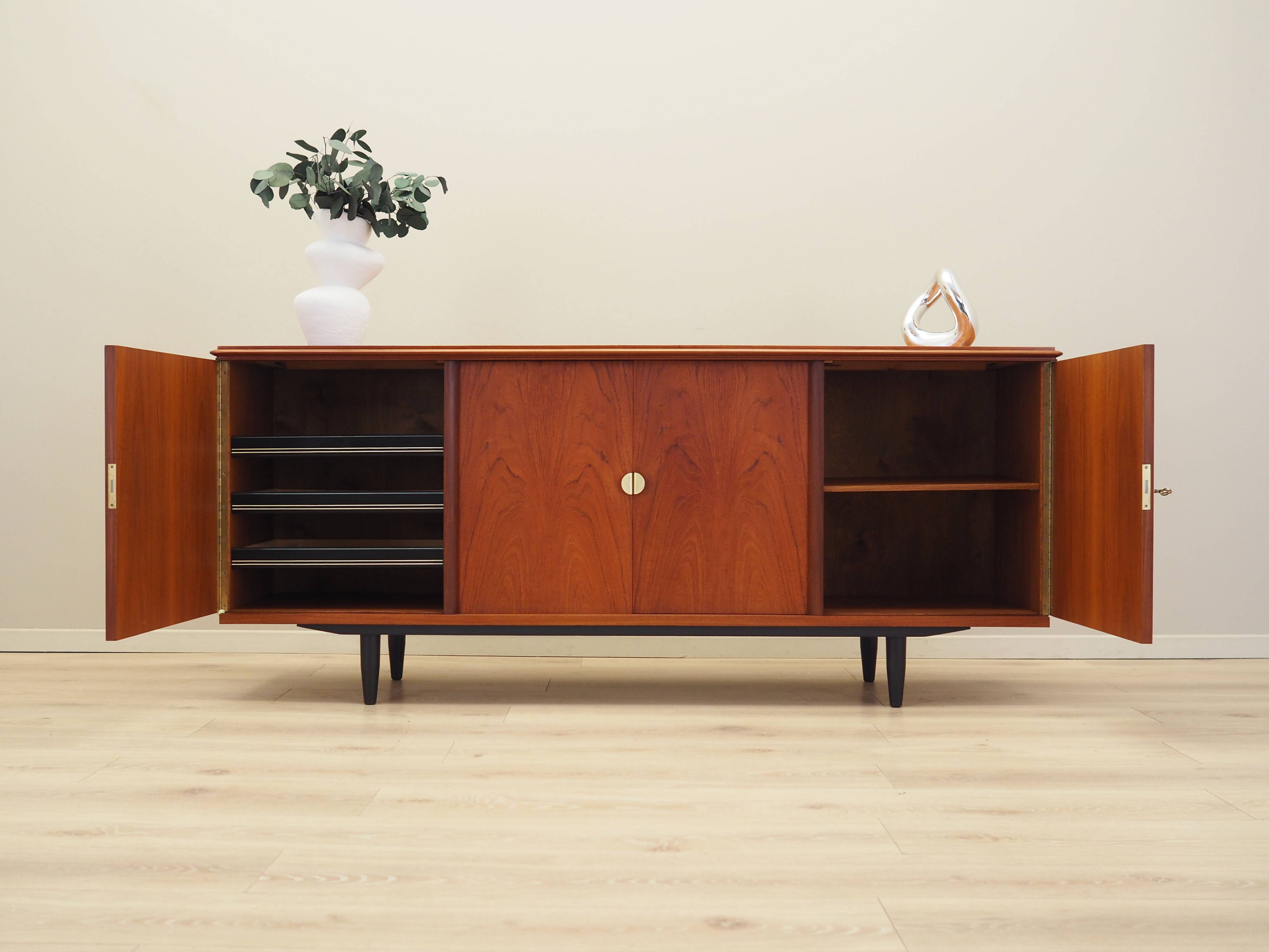 Teak sideboard, Danish design, 1970s, production: Denmark