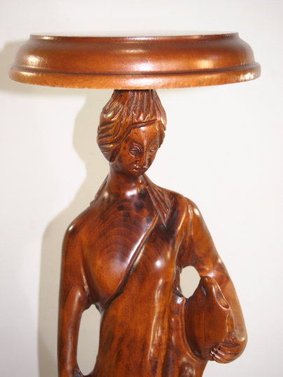 Saddle statue of macif/vintage wooden woman