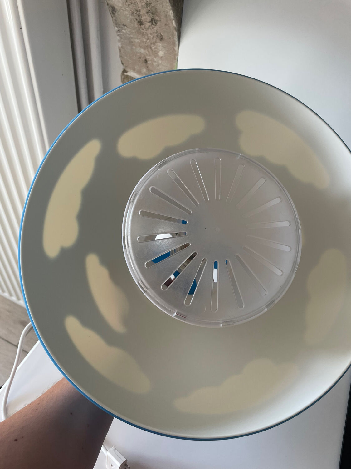Suspension nuage bleu Ikea modèle Skojig