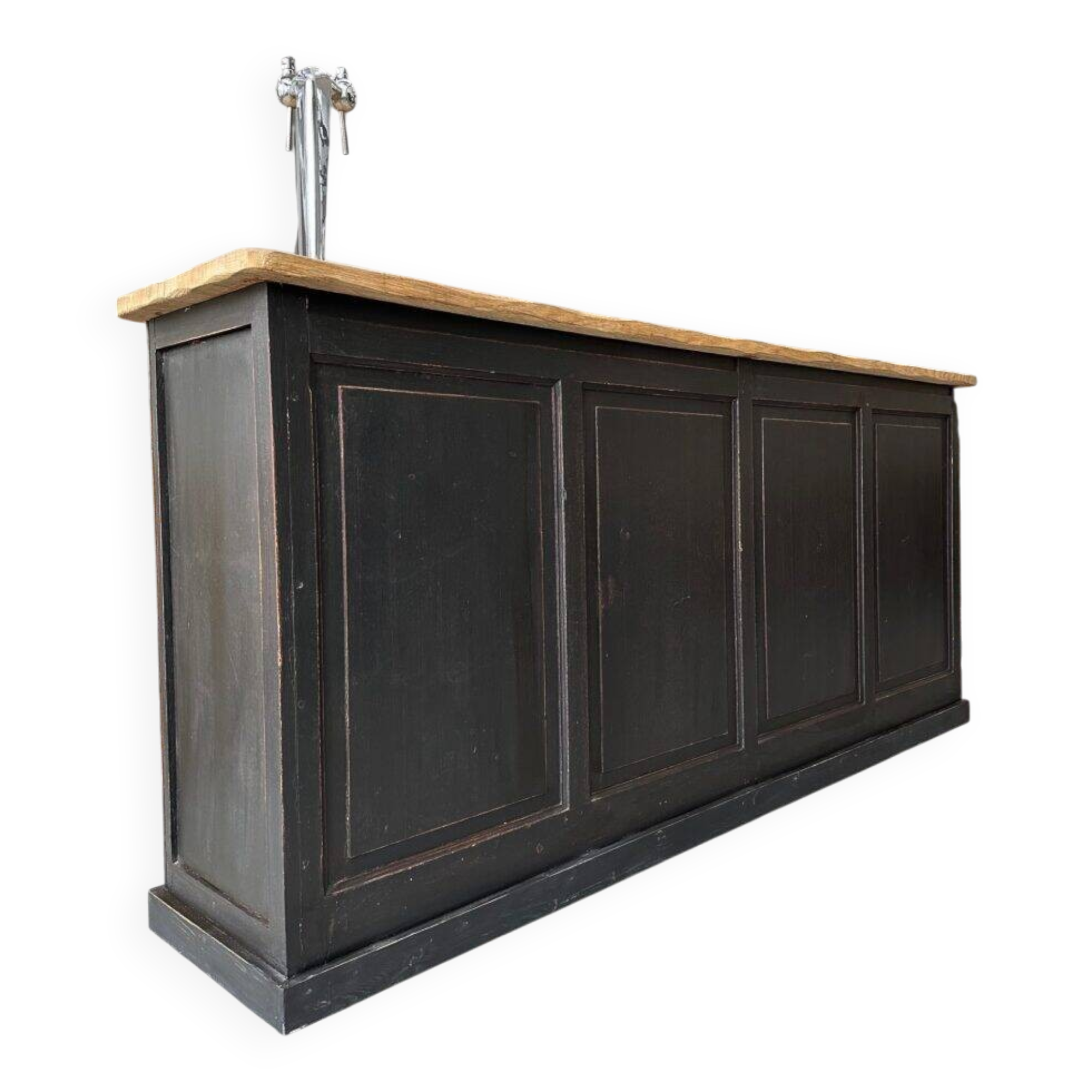 1920s bar counter