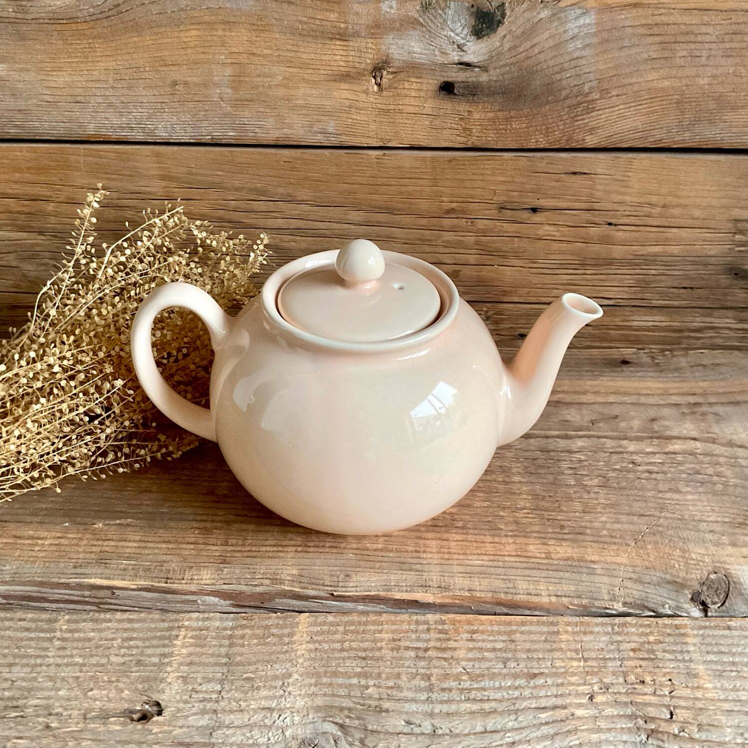 Pristine England Teapot
