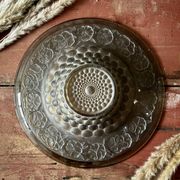 Plat Art Déco en verre fumé
