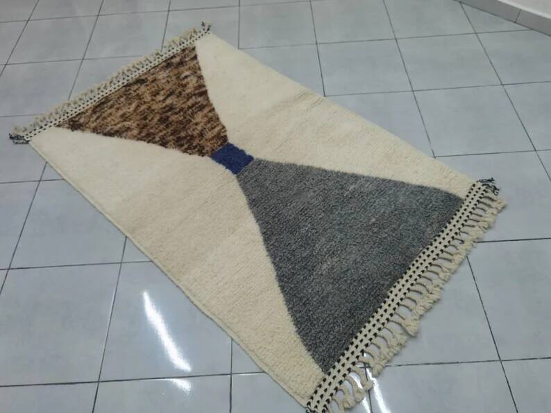 Authentic Moroccan wool rug handwoven, 250x150 cm