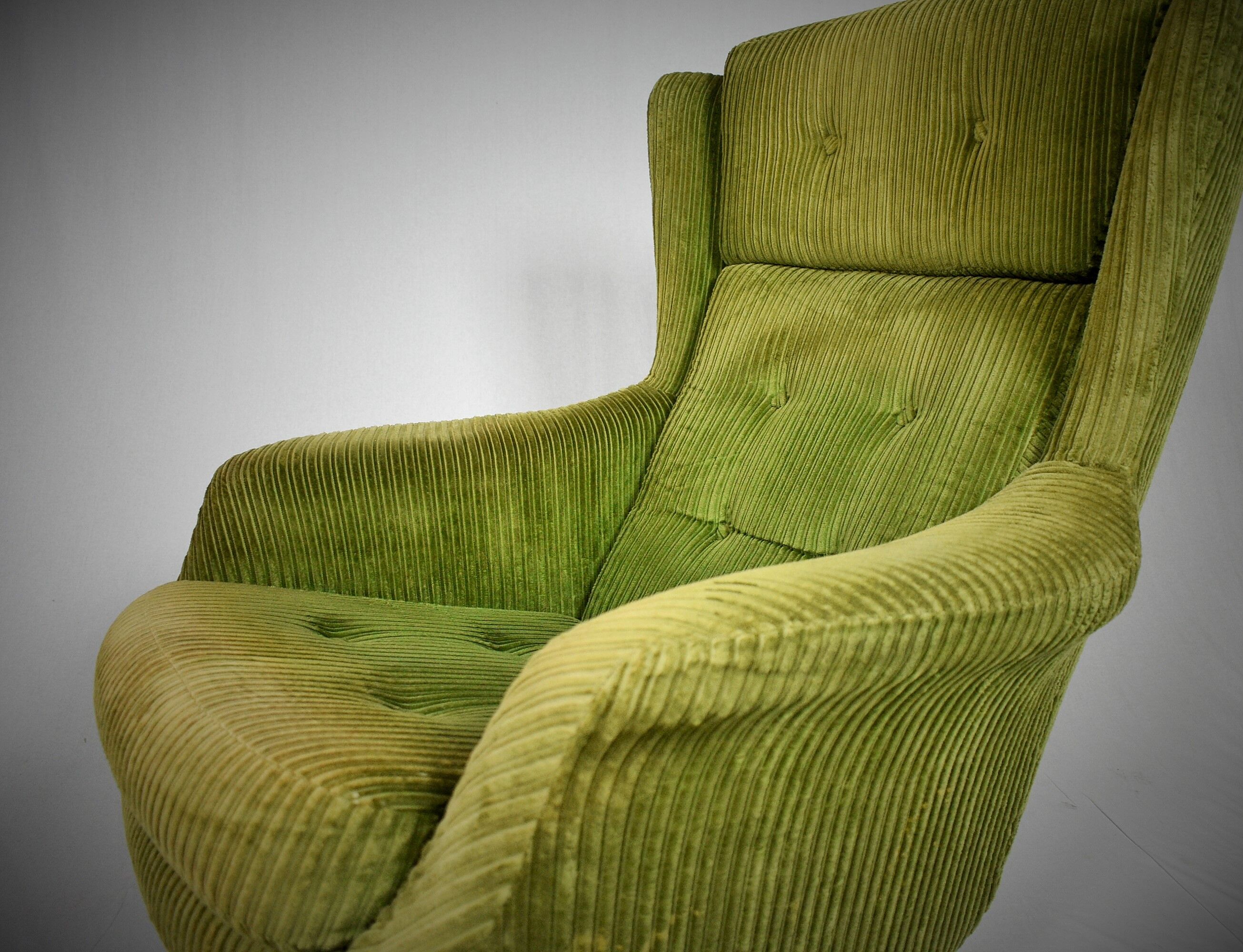 Design Scandinavian Leather rocking chair by Peem, 1970´s.