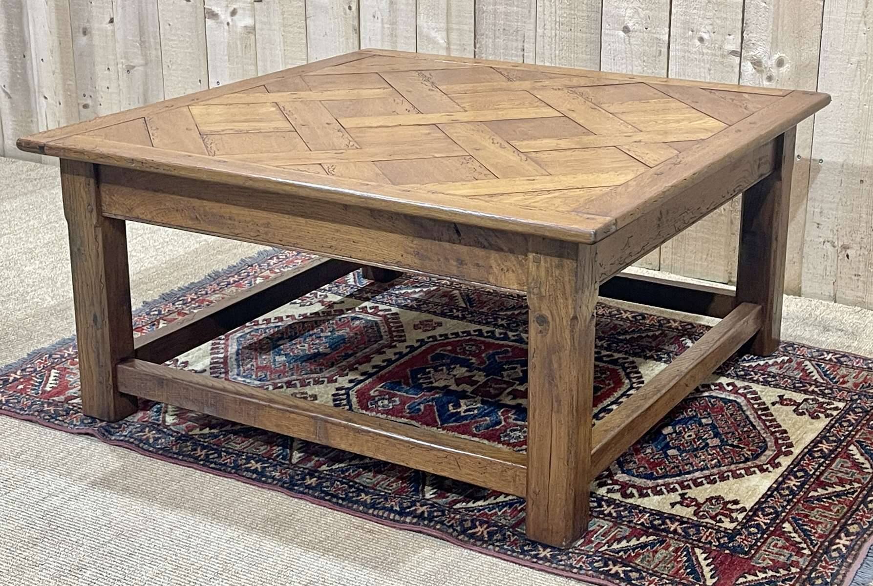 Table basse en chêne des années 1950