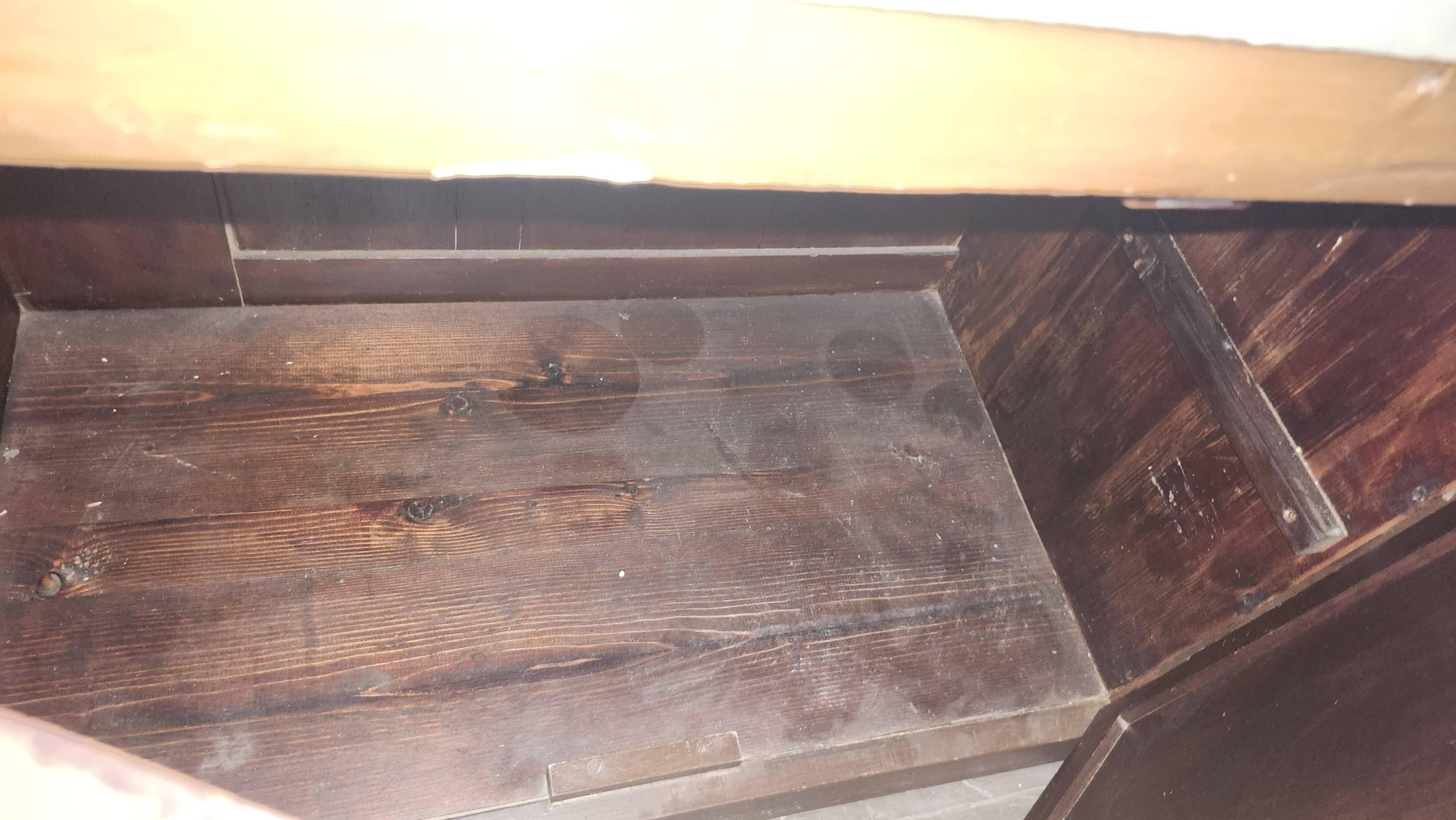 Verital pewter bar