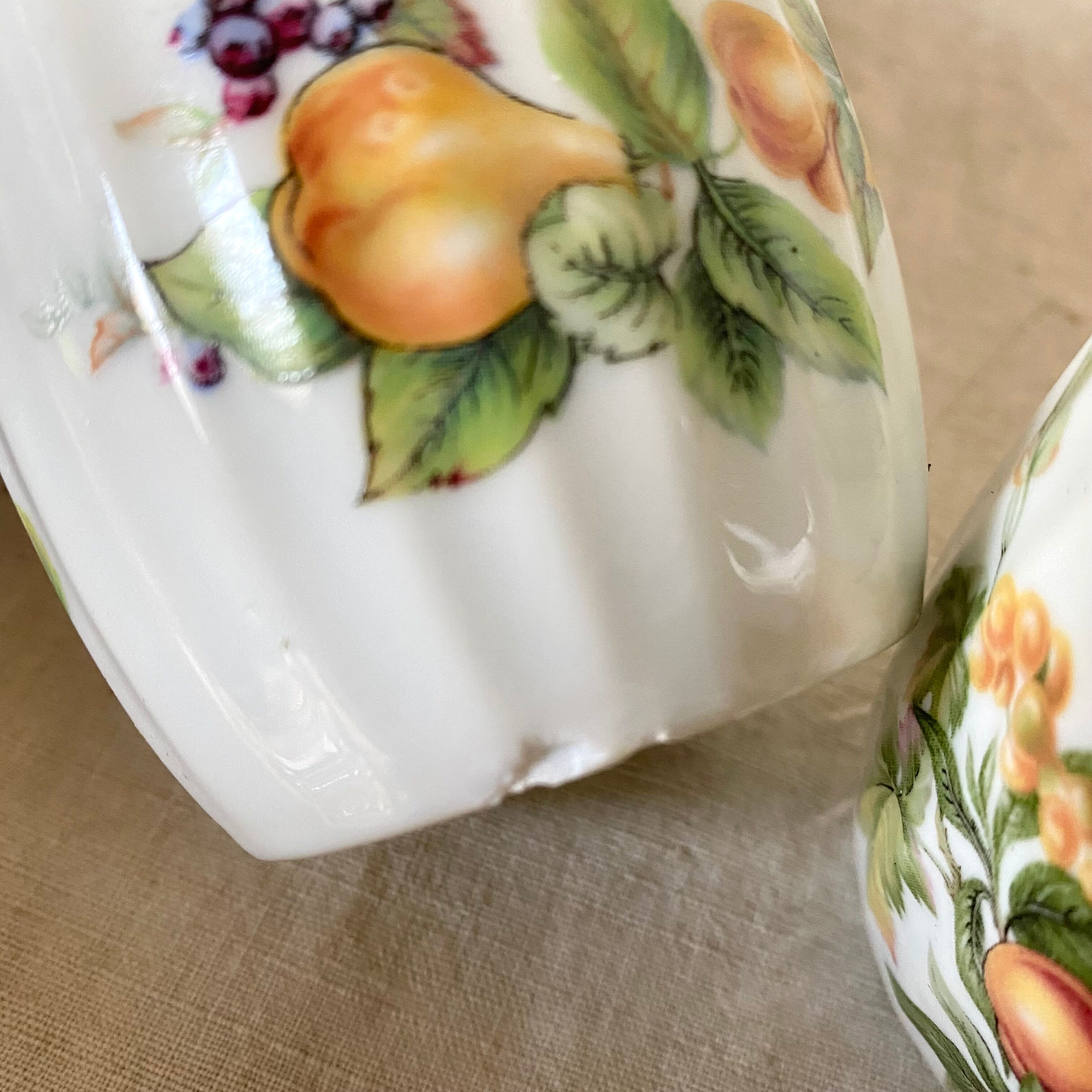 English porcelain pots windsor cooked-eggs