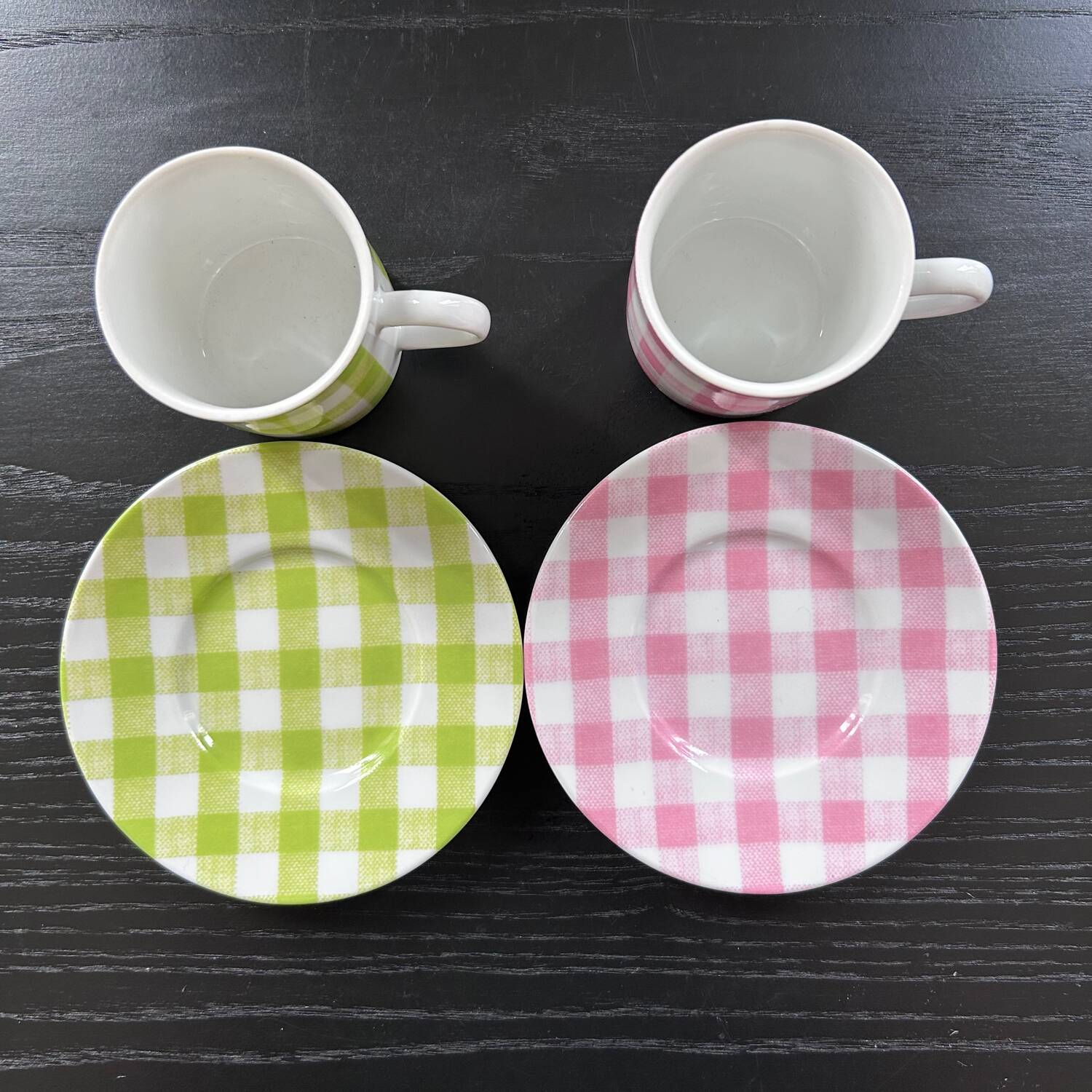 Paire de tasses décor Vichy