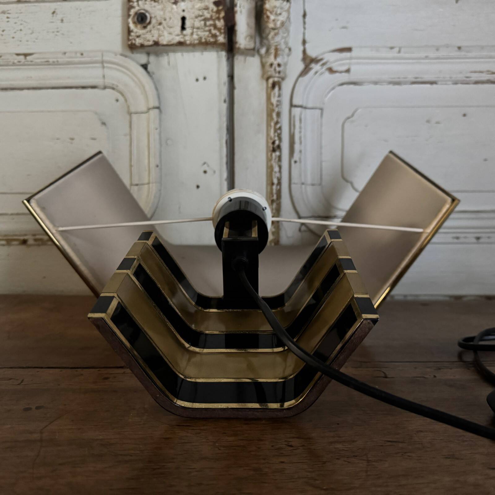 Lampe italienne Romeo Rega en laiton et laque XXe