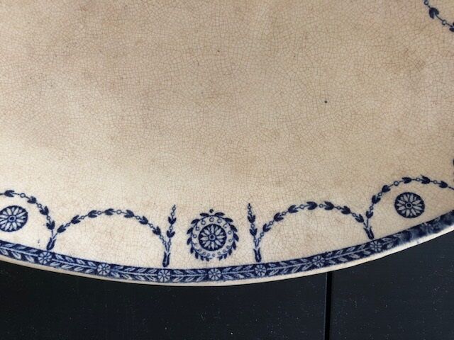 Dish oval porcelain of Lunéville KG - Model Bonaparte - blue décor