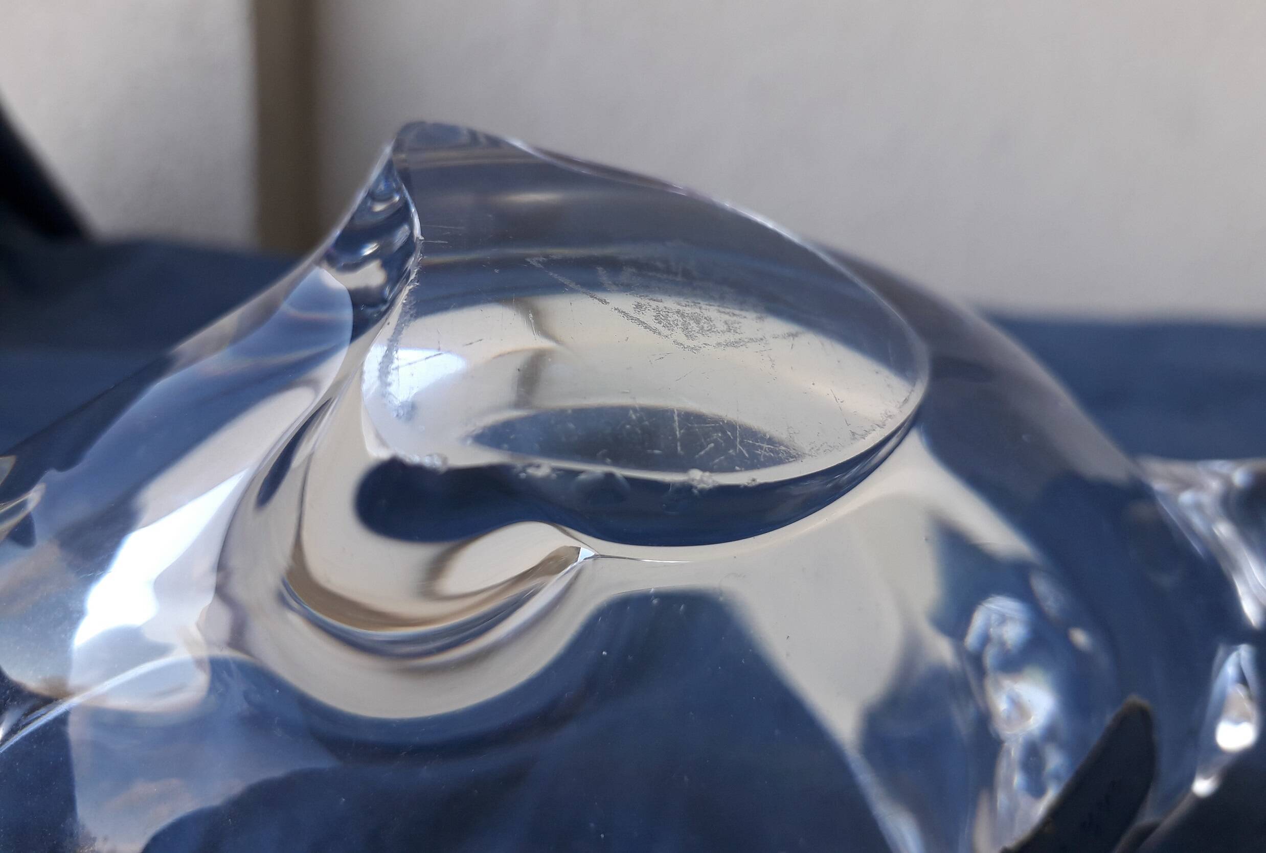 Crystal bird catchall