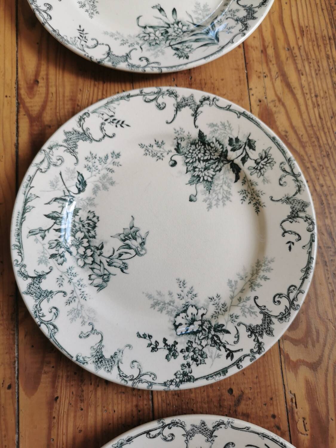 Old HC dessert plates, iron earth