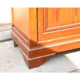 Low wardrobe with closet and drawers