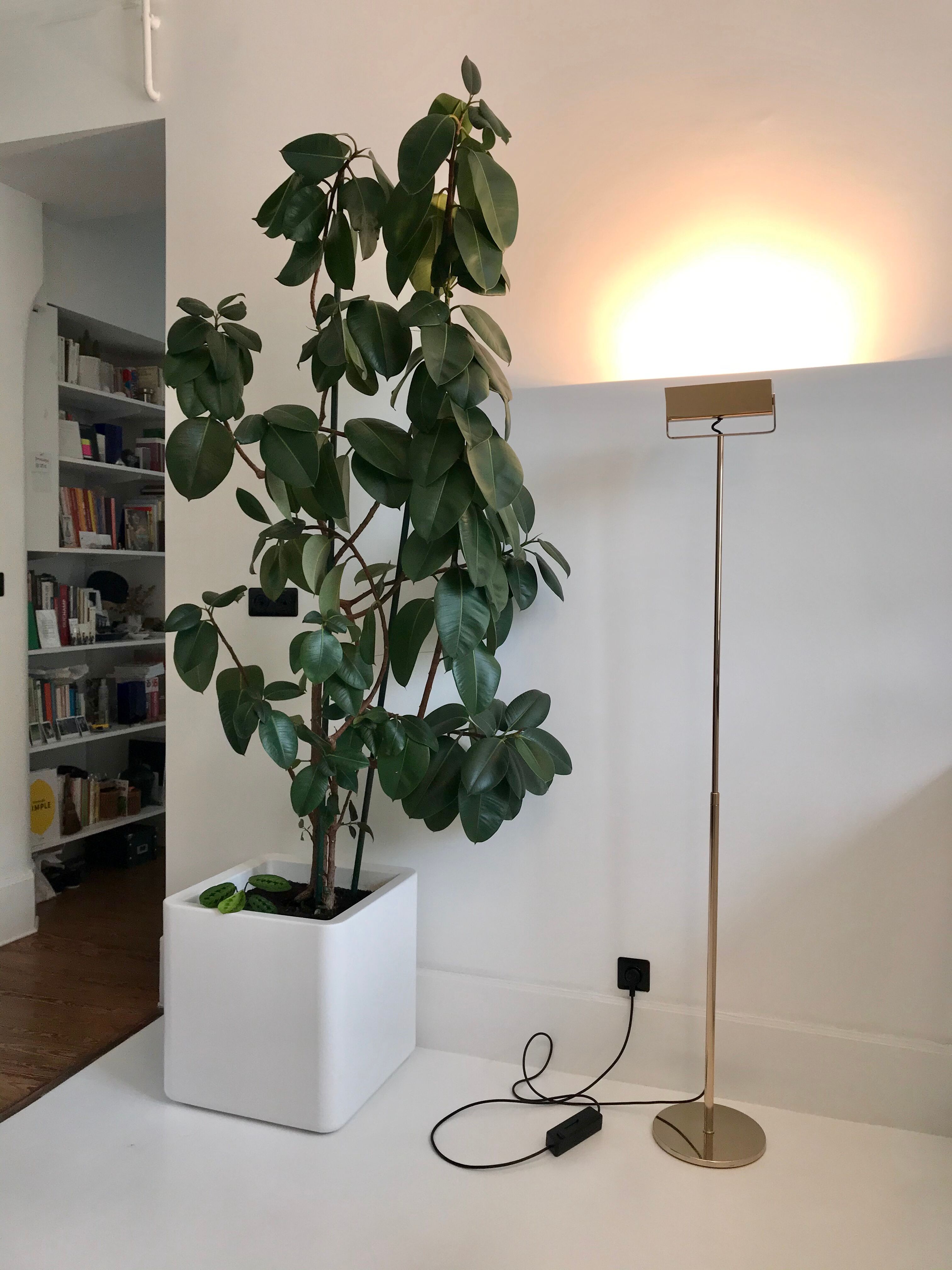 Italian lamppost of the 80s