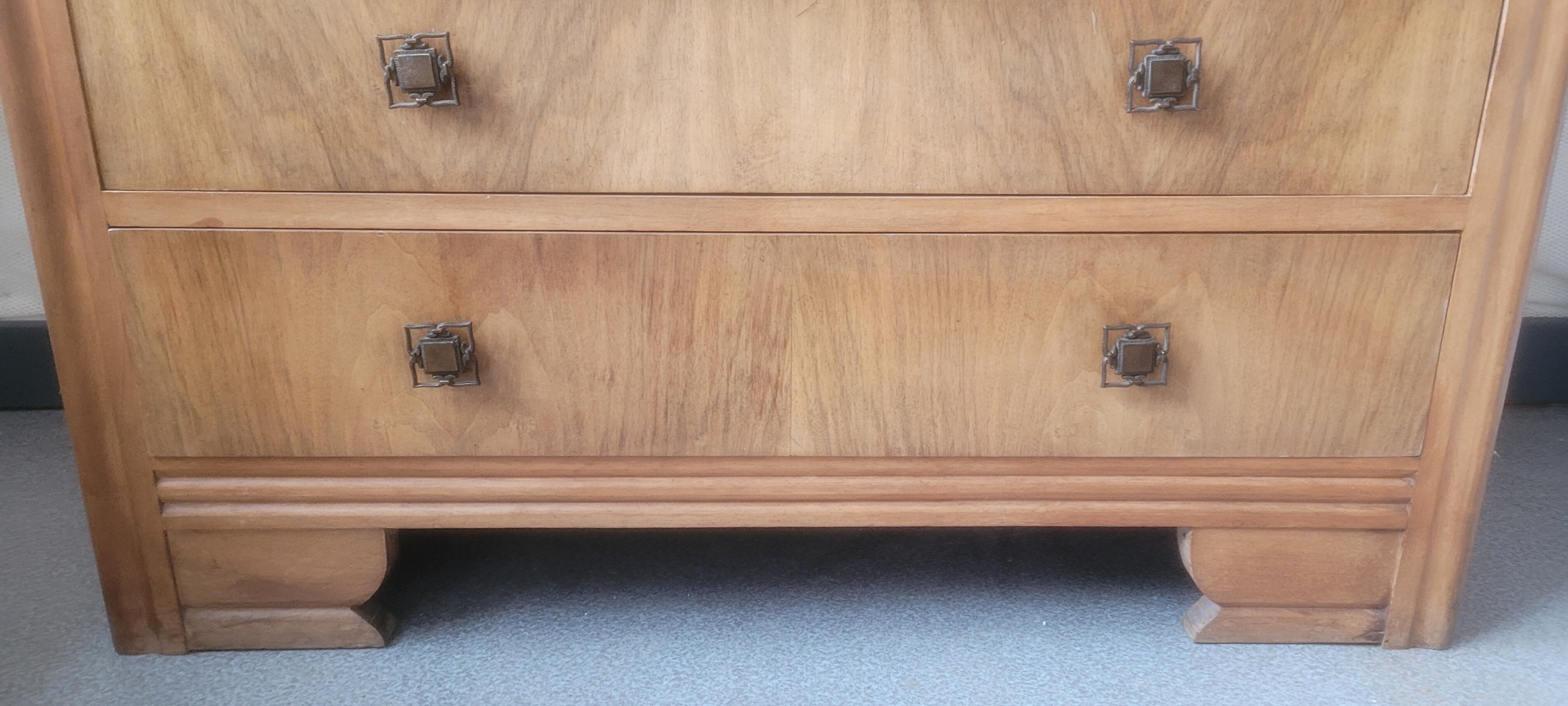 Commode art deco