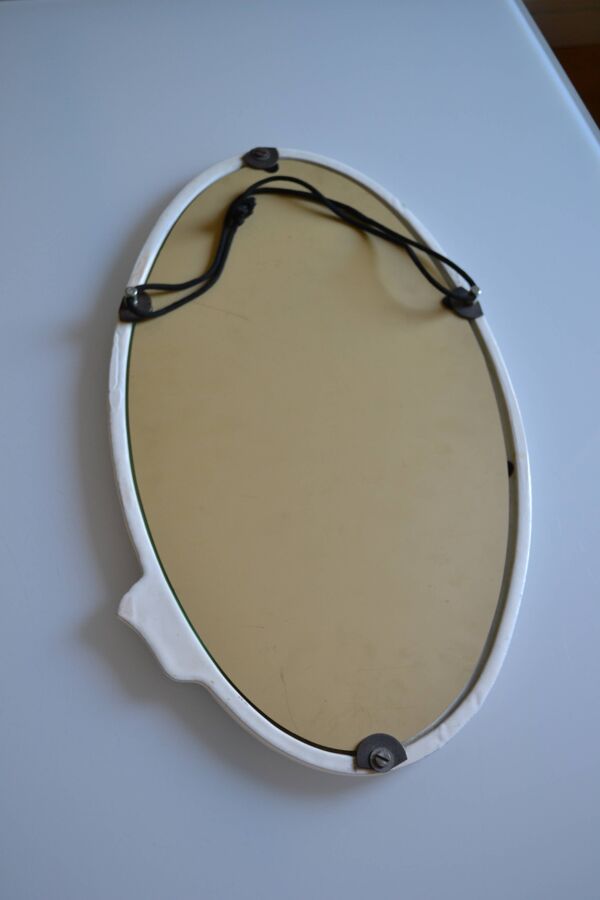 Miroir ovale style art nouveau Jugendstil en fonte de fer émaillée 49 x 29
