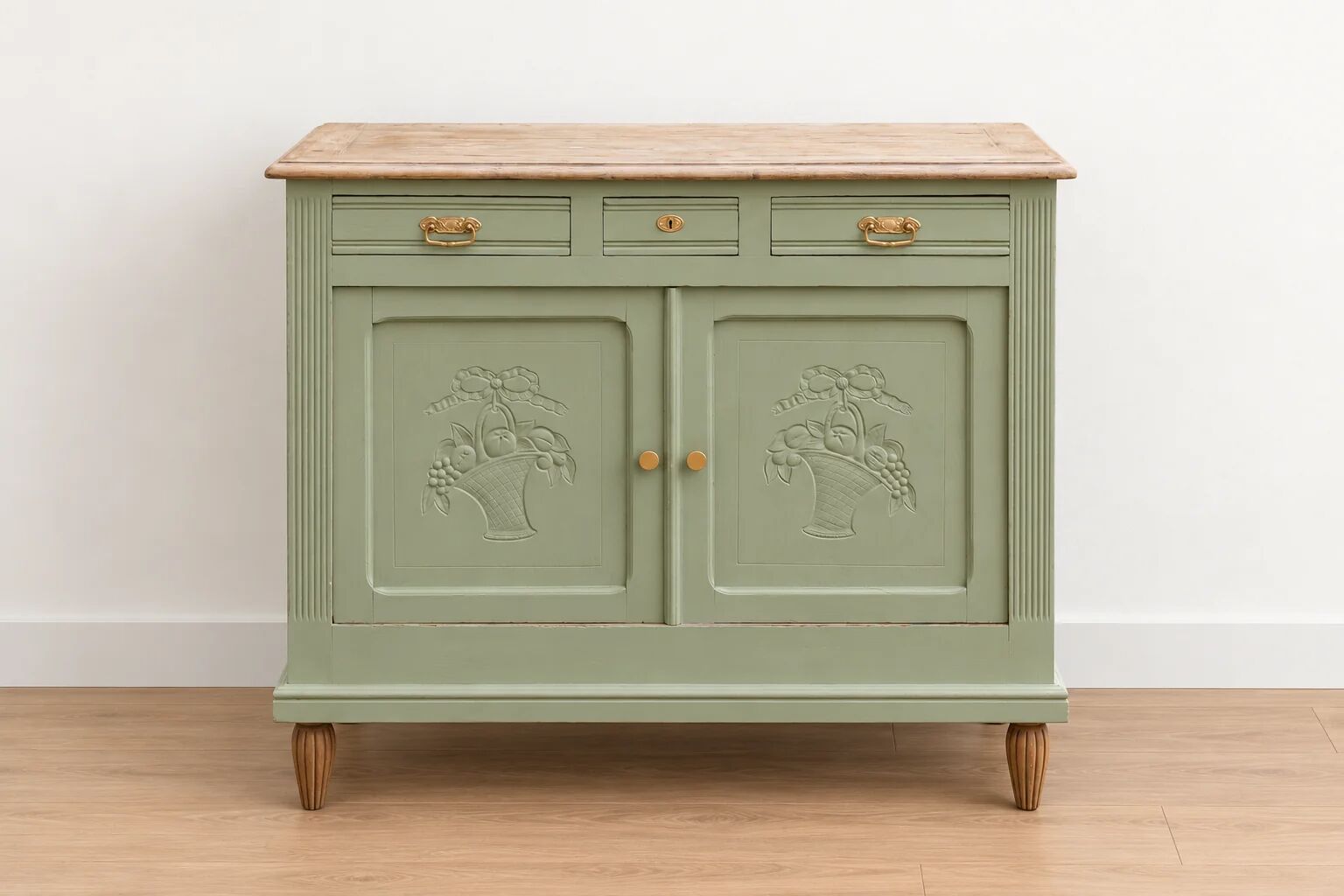 Antique art deco buffet in solid oak – pure lizard green & paint and natural wood – 121 cm