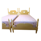 Pair of painted wooden twin beds