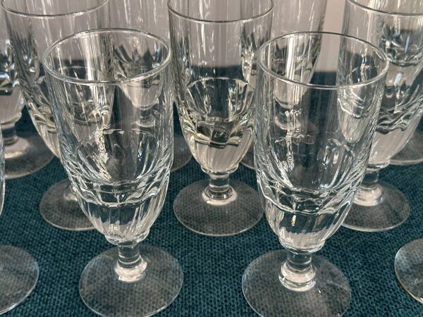 Lot de 12 grands verres en cristal de Baccarat