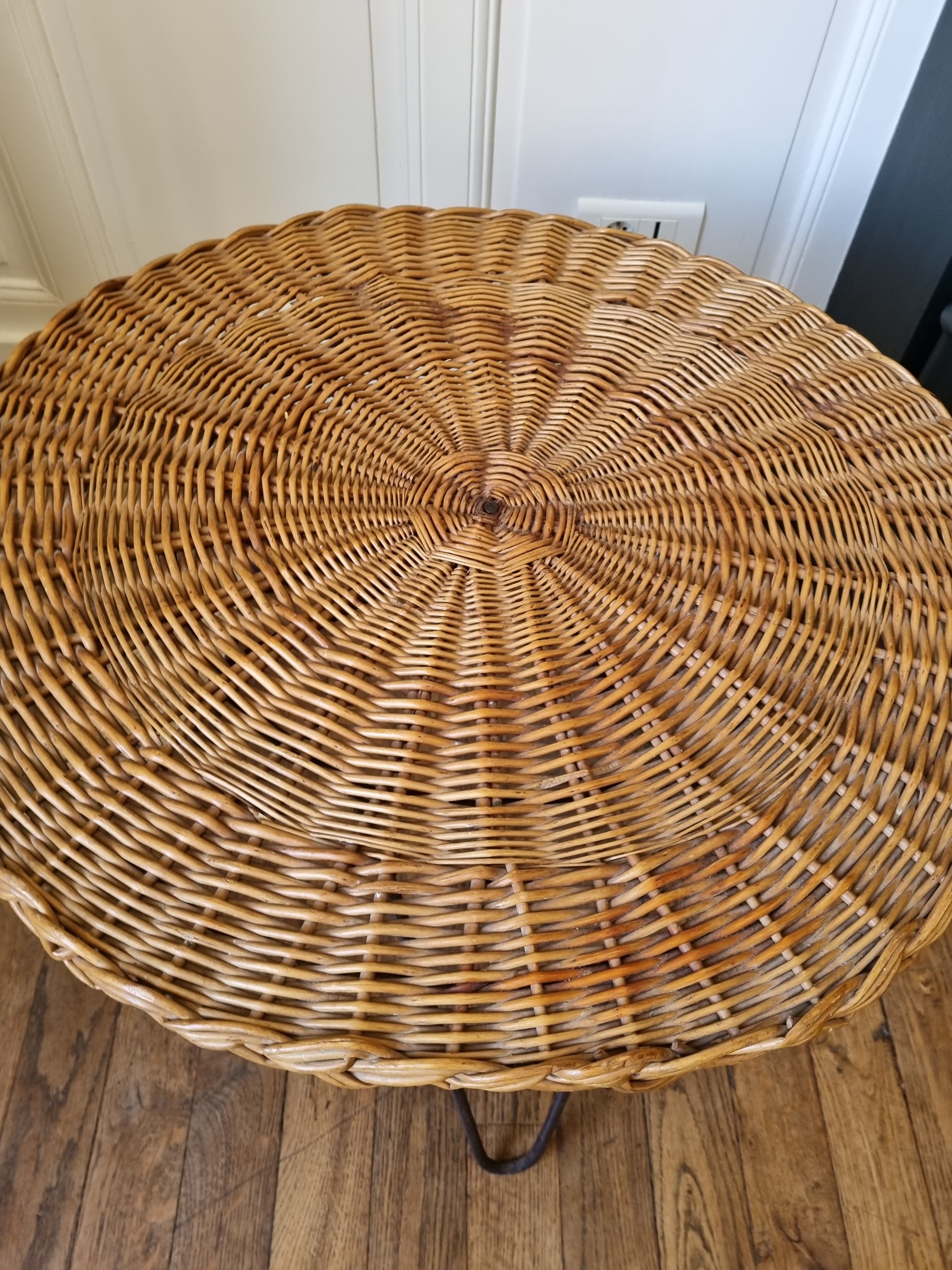 Vintage rattan table iron legs