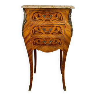 Table de chevet de style Louis XV