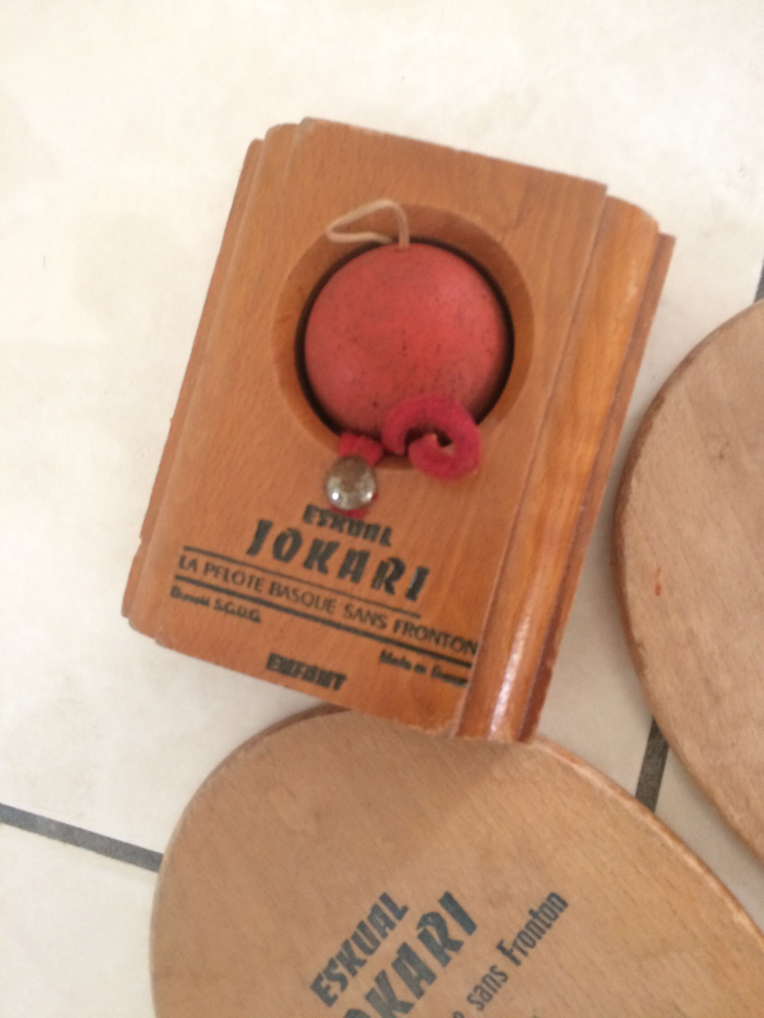 Former jokari  eskual 2 snowshoes, ball, box