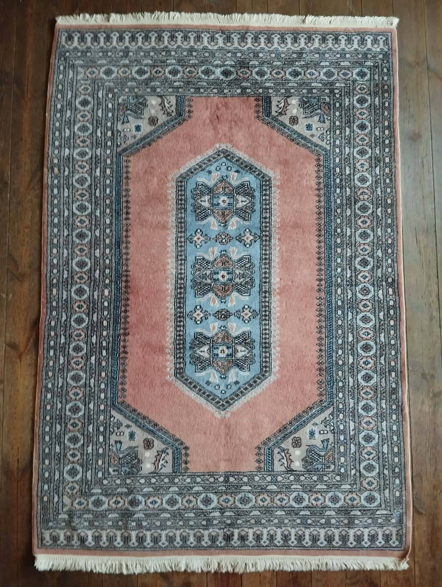 Handmade Pakistani carpet Karachi 188x125cm