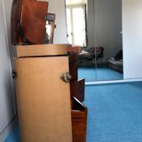 Travel dressing table