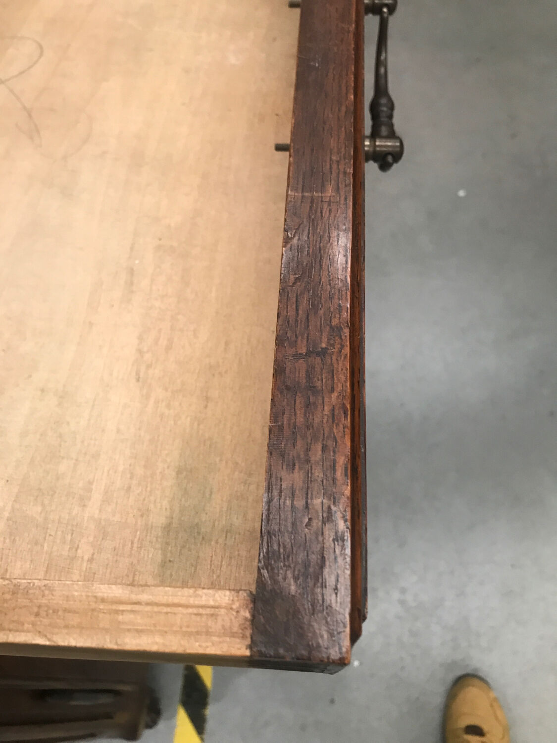 Parisian oak sideboard with two doors