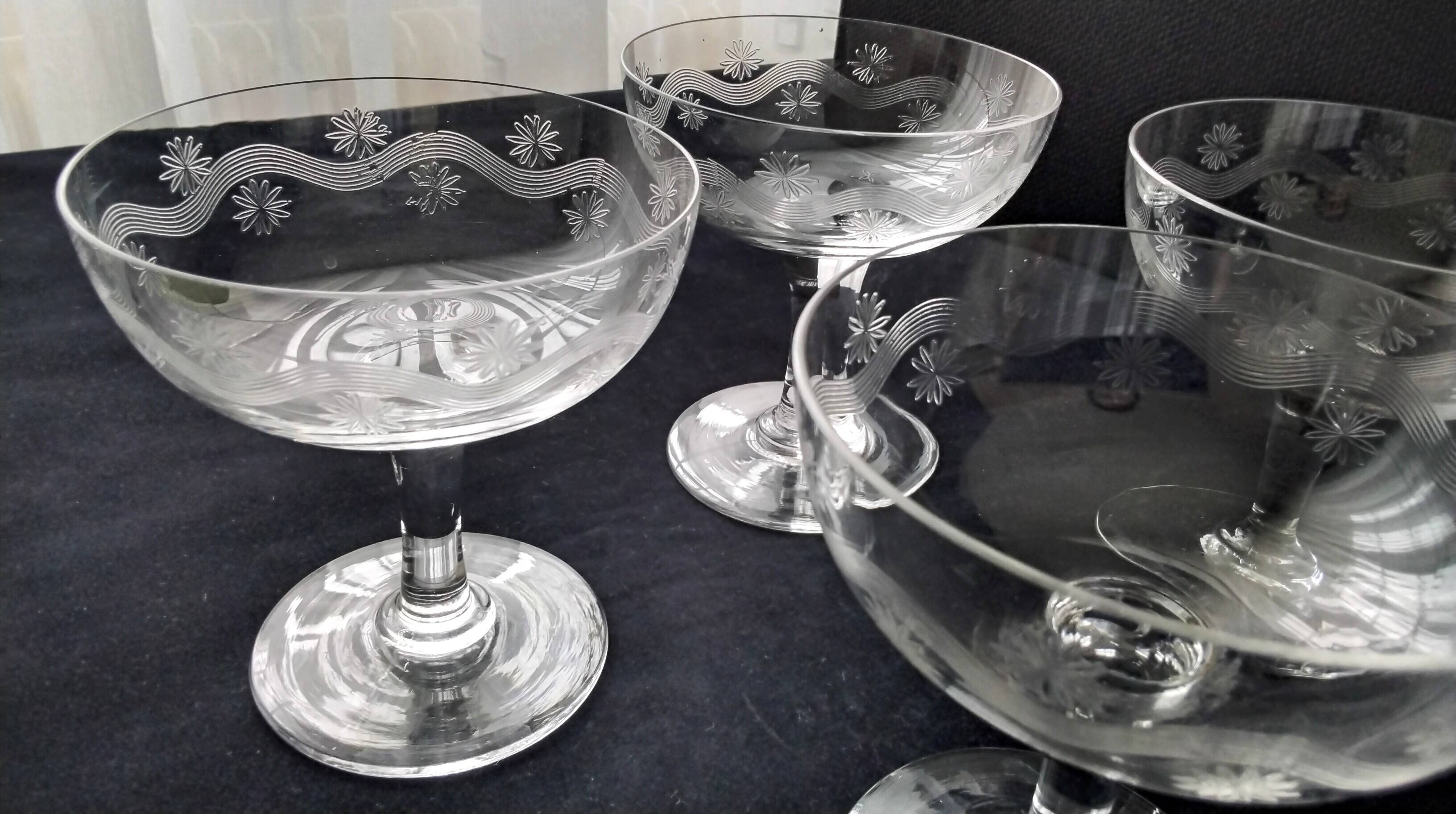 5 Coupes à champagne Vintage  Décor meulé