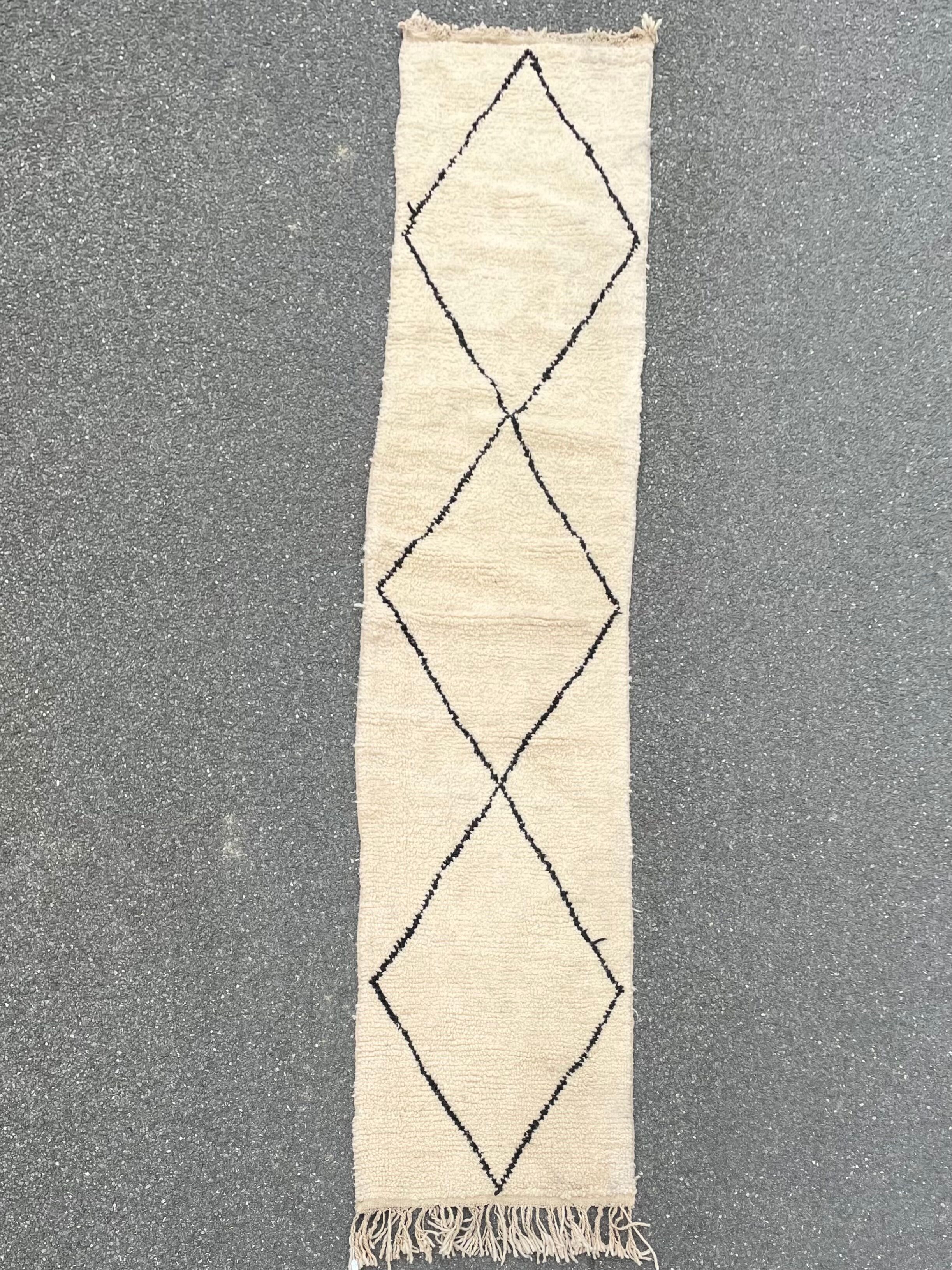 Carpet berbere beni ouarain corridor 75x380 cm