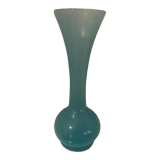 Vase en opaline