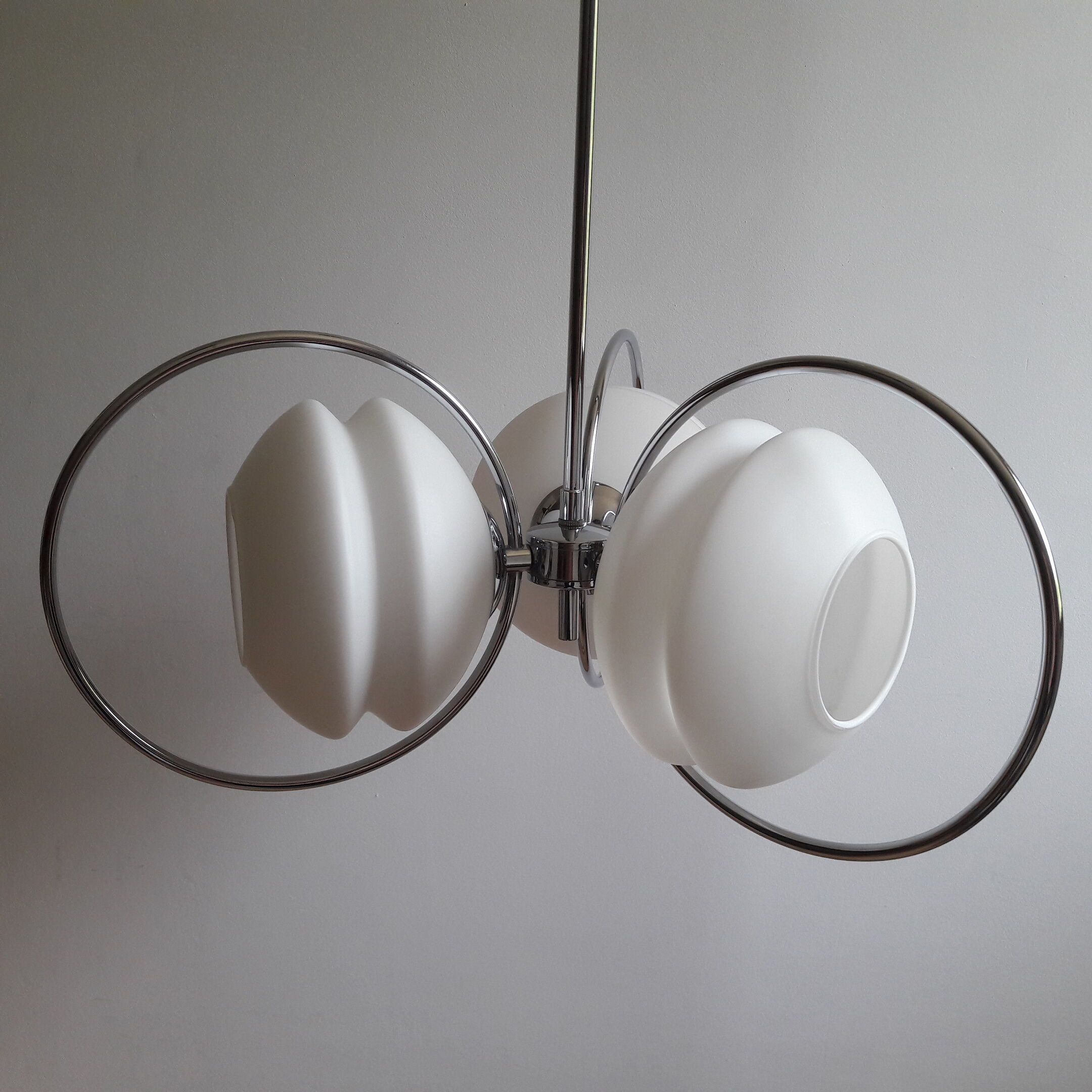 Suspension chrome and glass chandelier