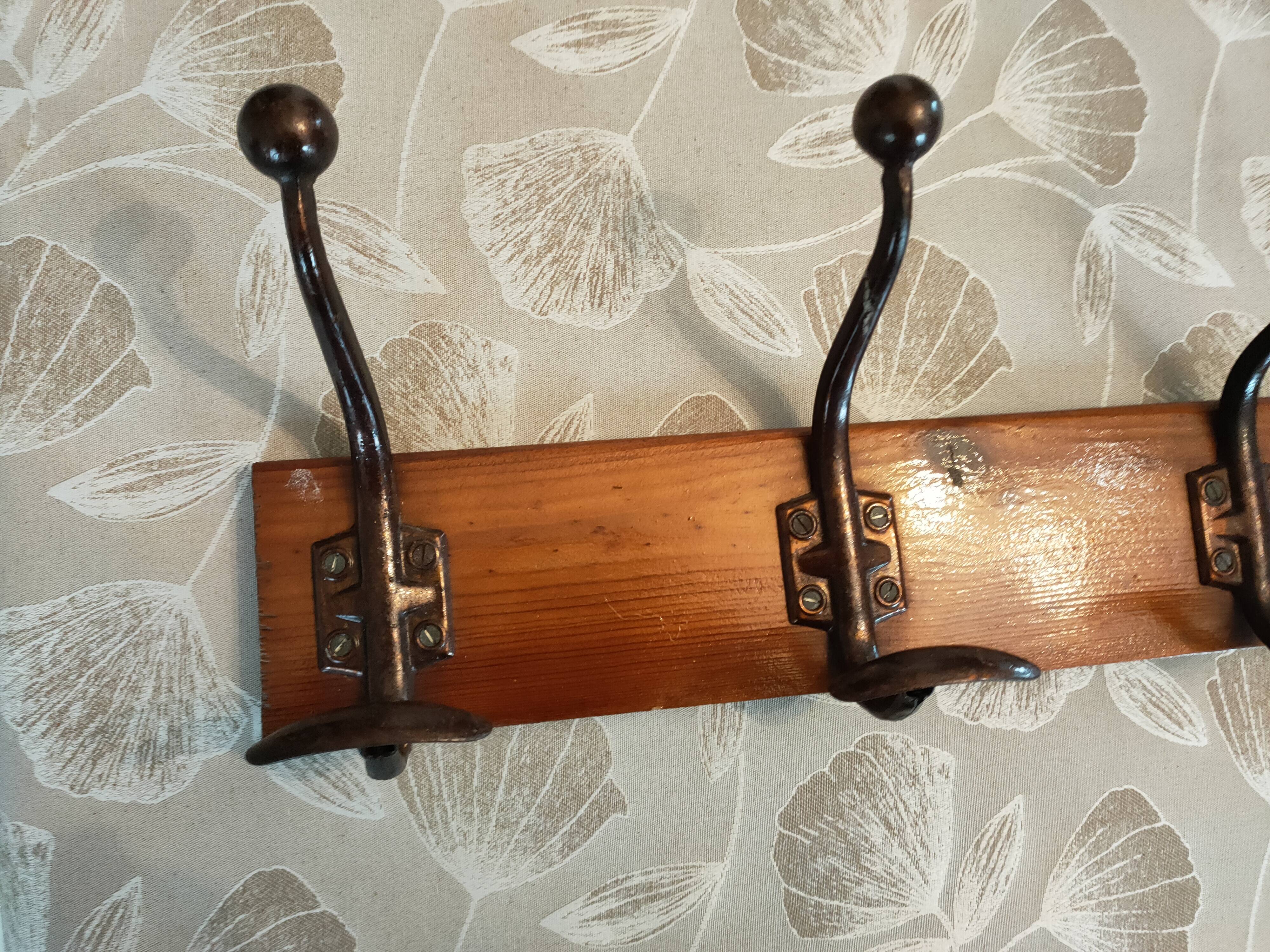Old coat rack with 5 hooks