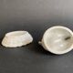 Mini terrine poule en porcelaine blanche ancienne