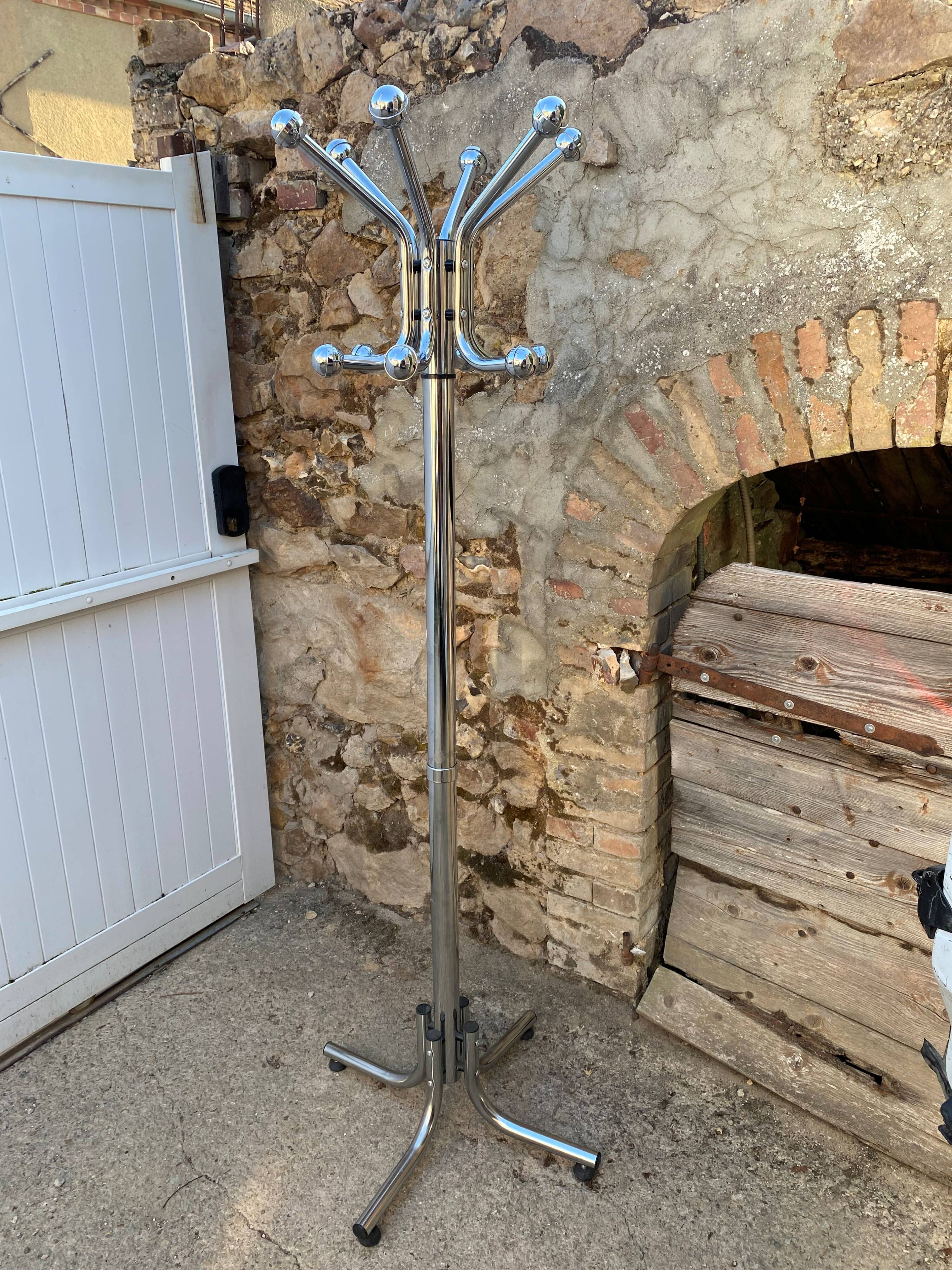 Vintage 1970s chrome metal coat rack