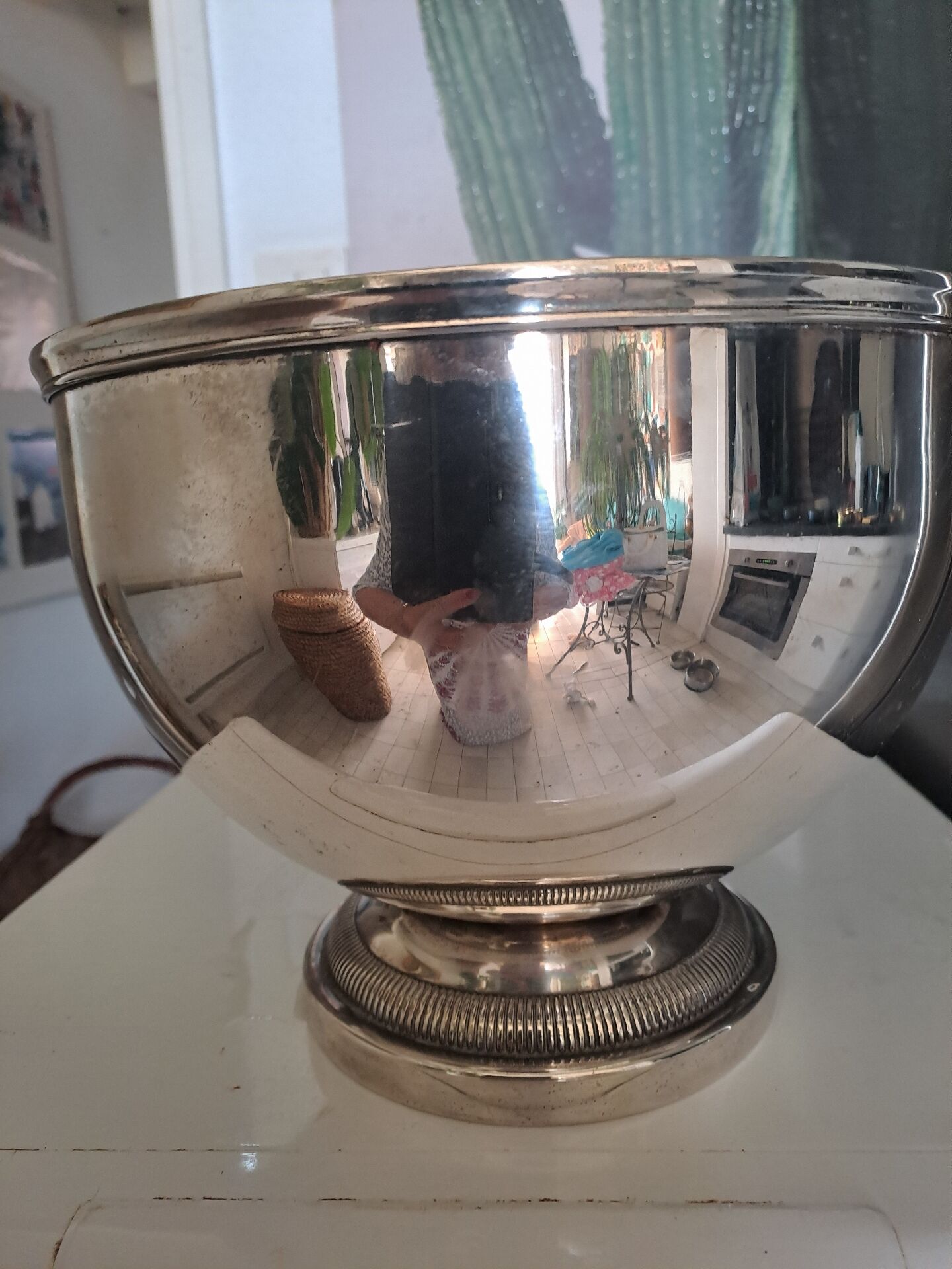 Silver metal champagne bucket