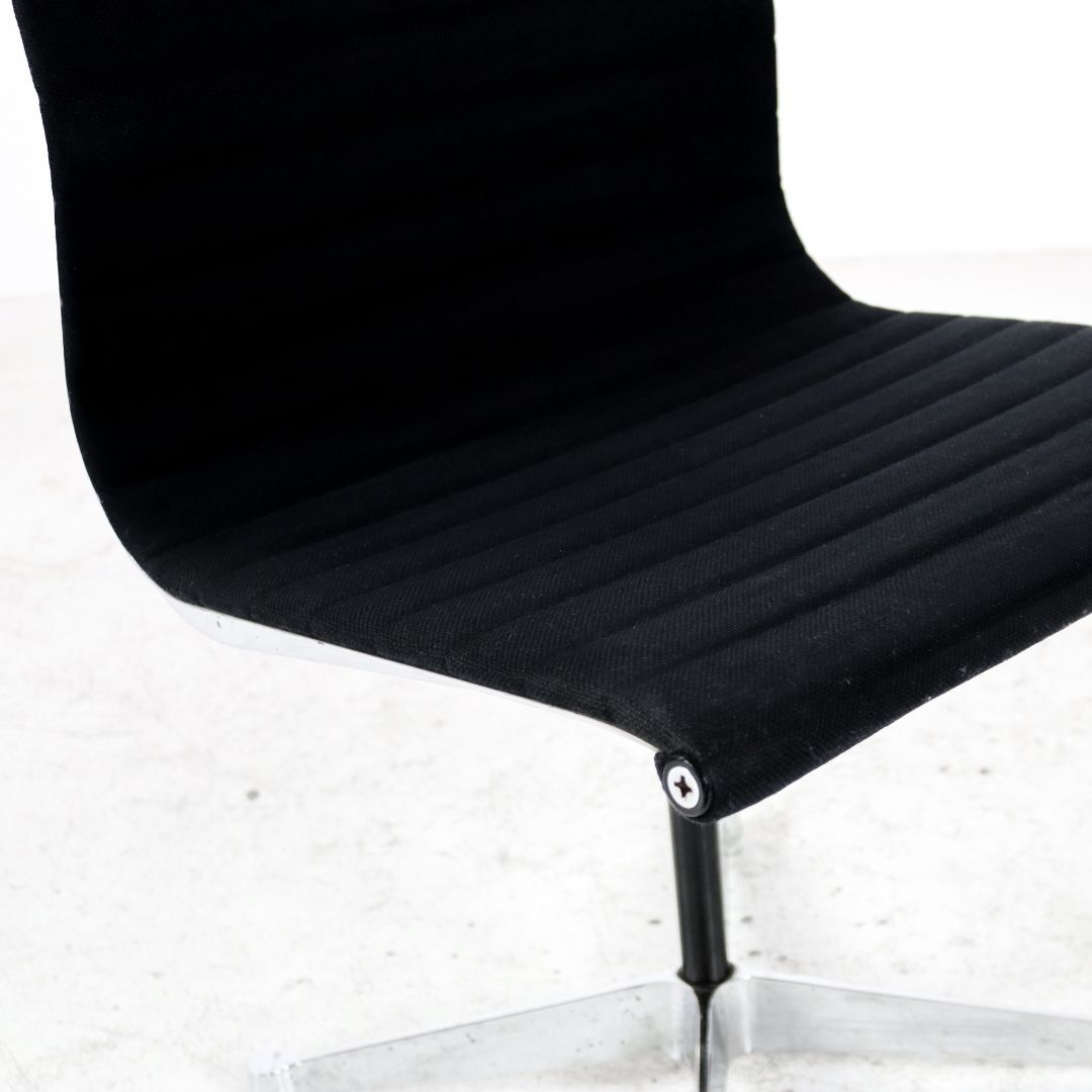 EA105 Alu chair by Charles & Ray Eames for Herman Miller 1970s
