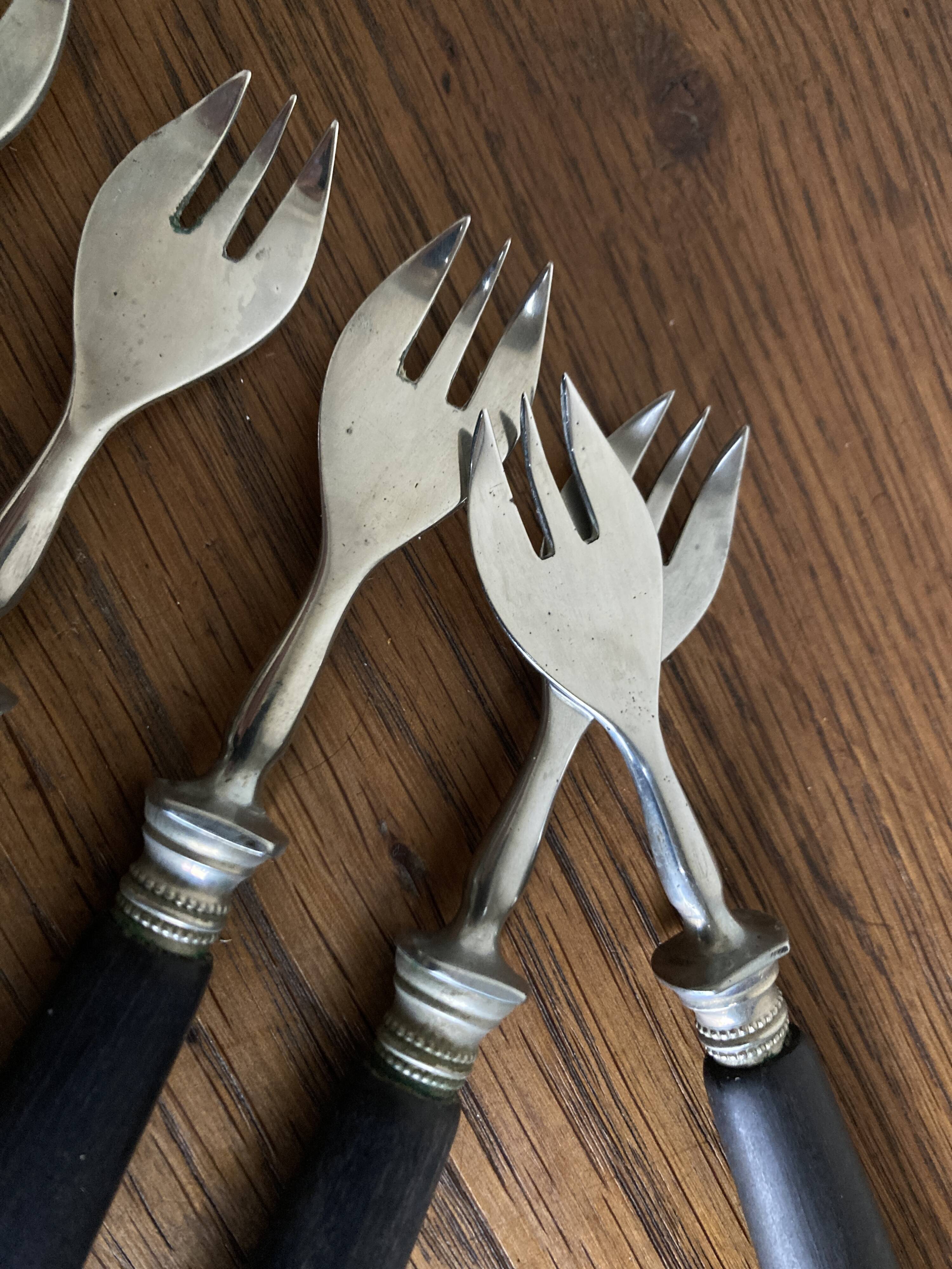 Set de 6 fourchettes à huitres 19e en bois d'ébène