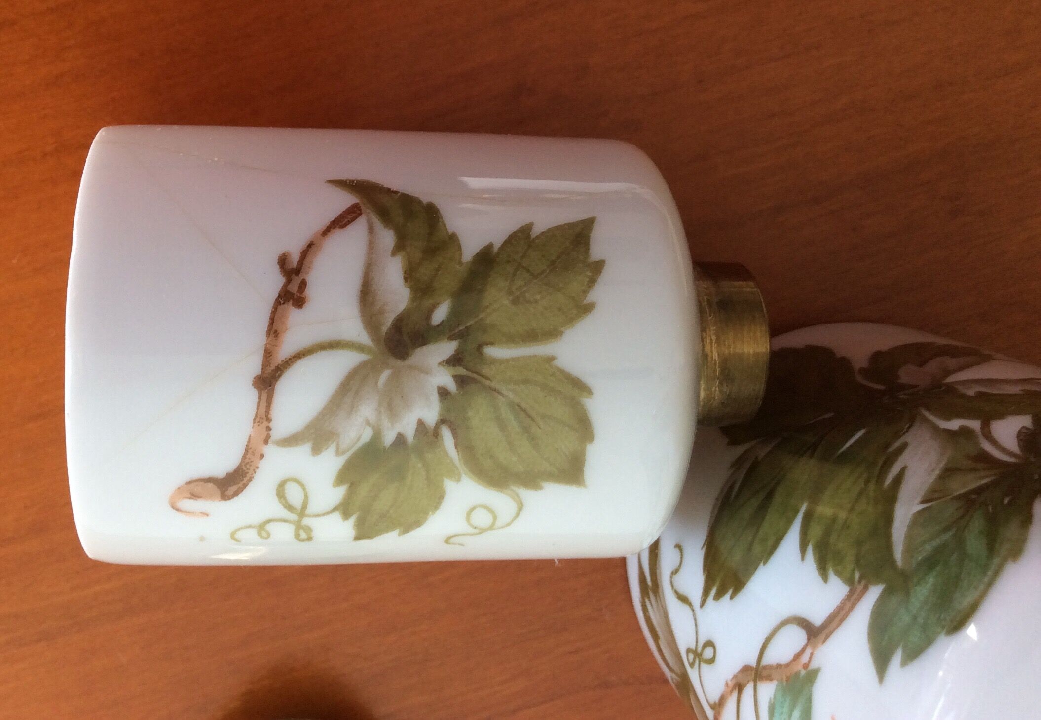 Flacons de parfum porcelaine Limoges Vapocler Clercygne Paris - année 70