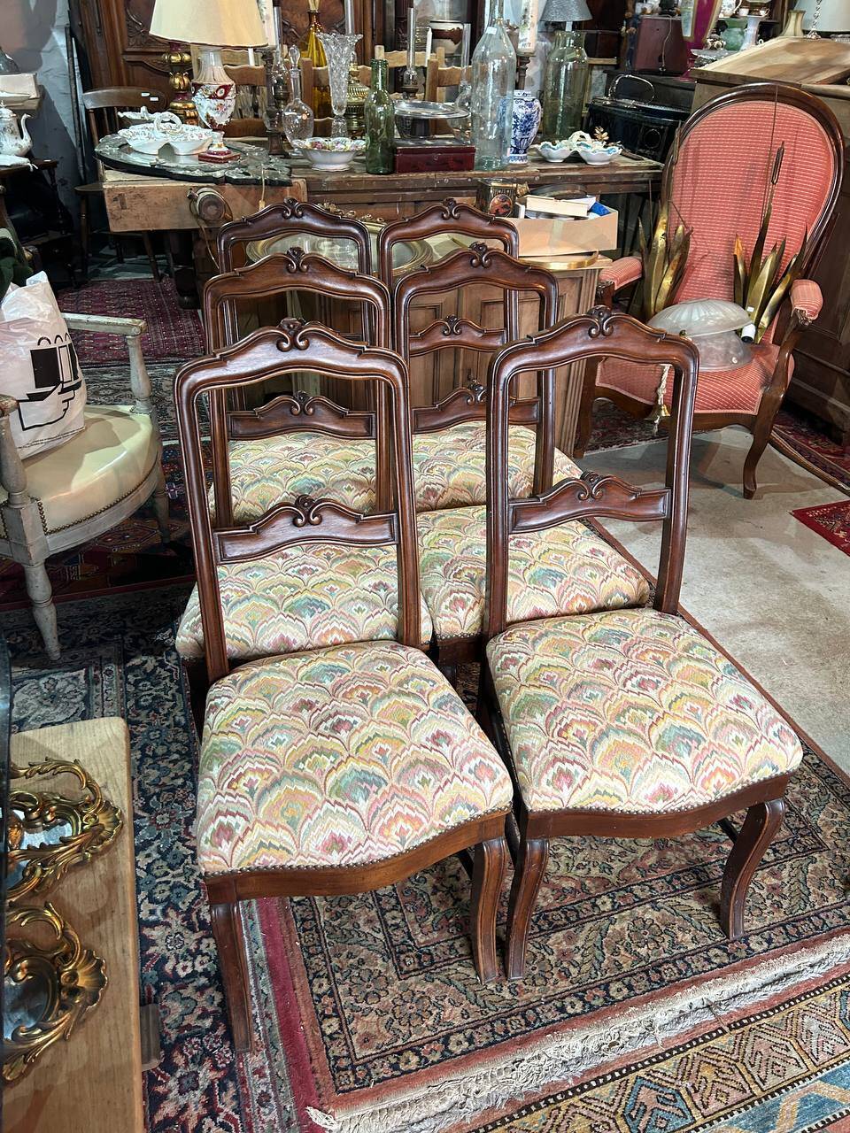 série de 6 chaises en Noyer fin XIXème