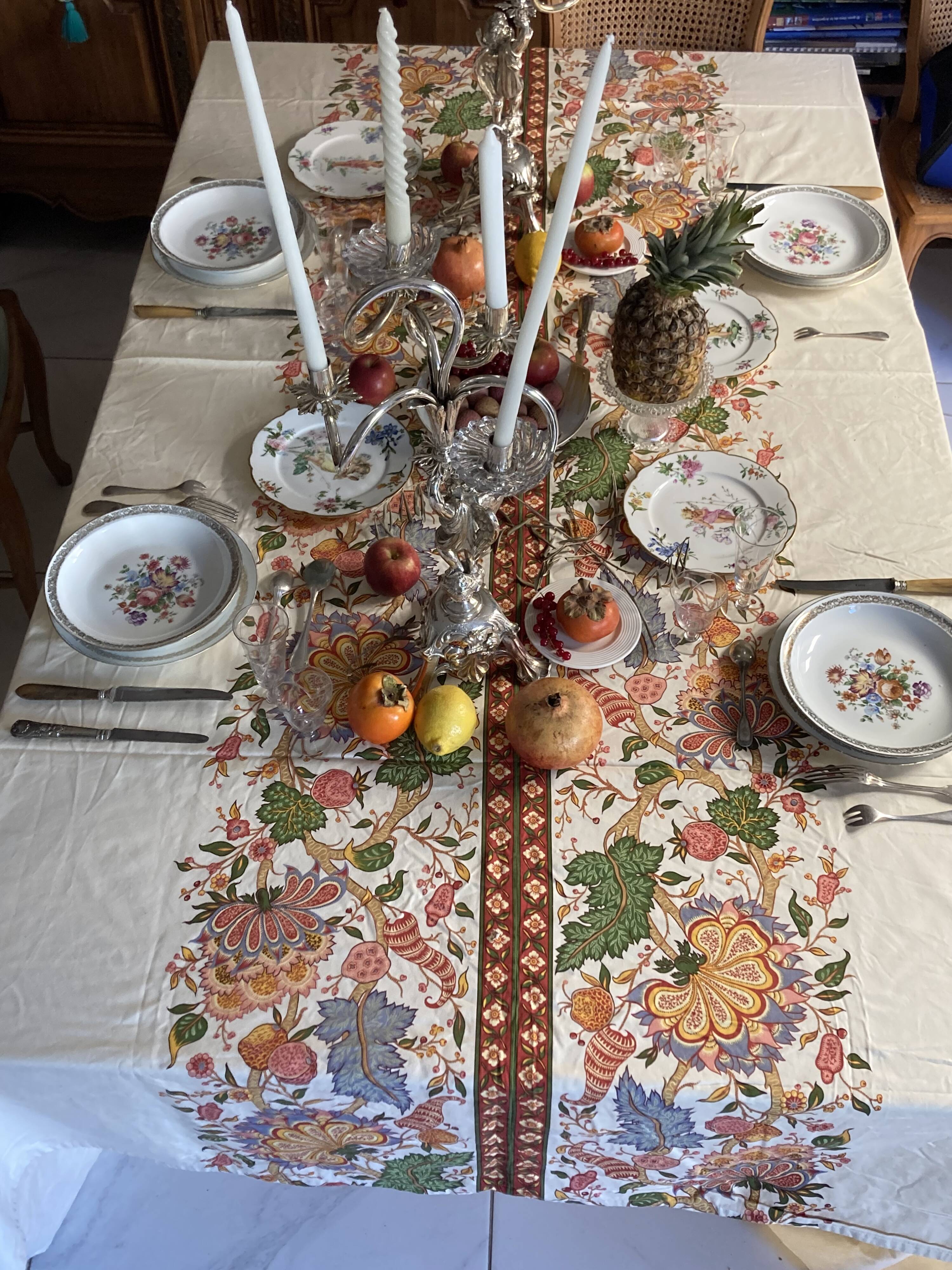 Putti candelabra 4 candles louis xvi style design pieces late 20th century. signed