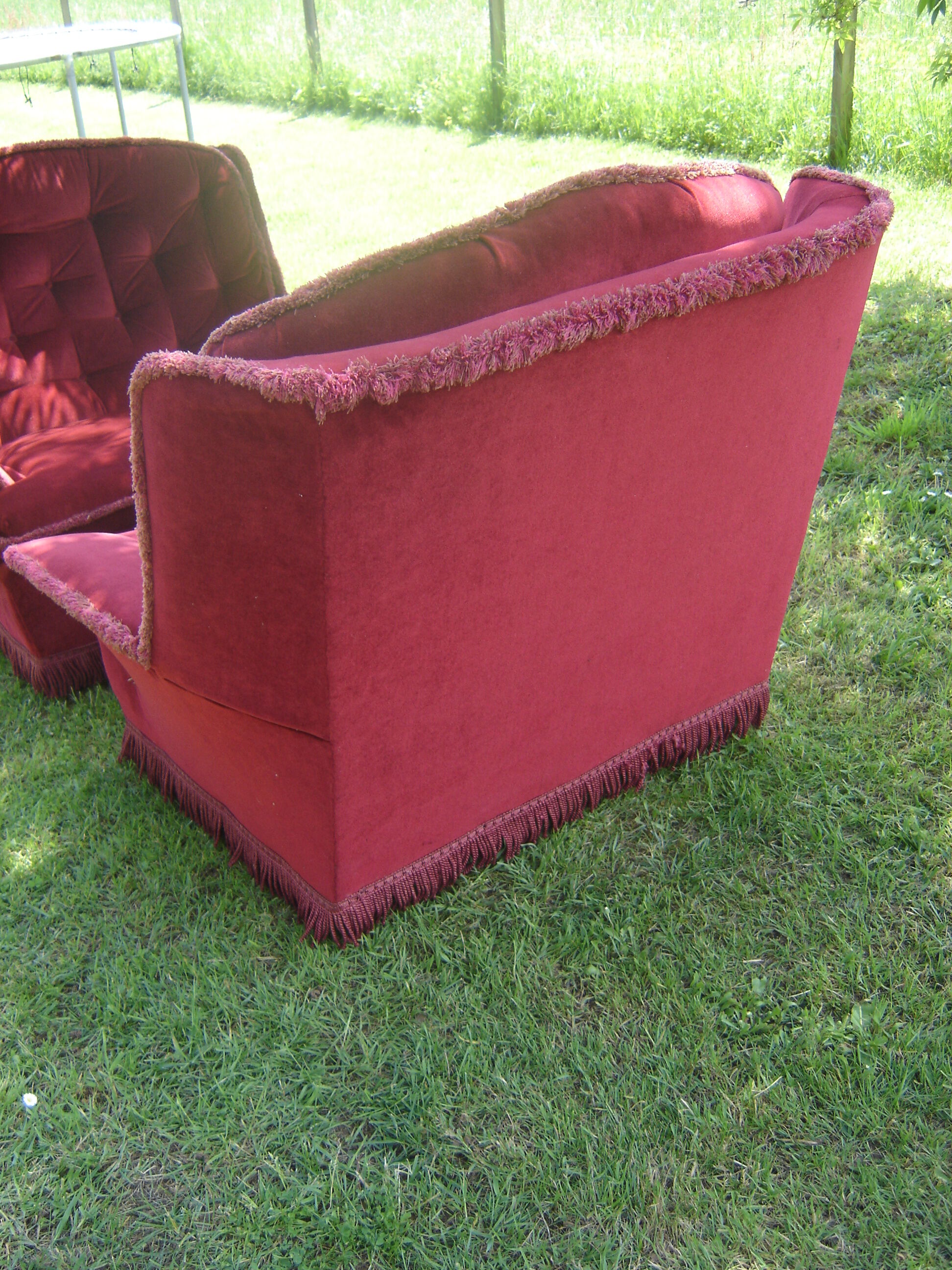 Pair of velvet chair
