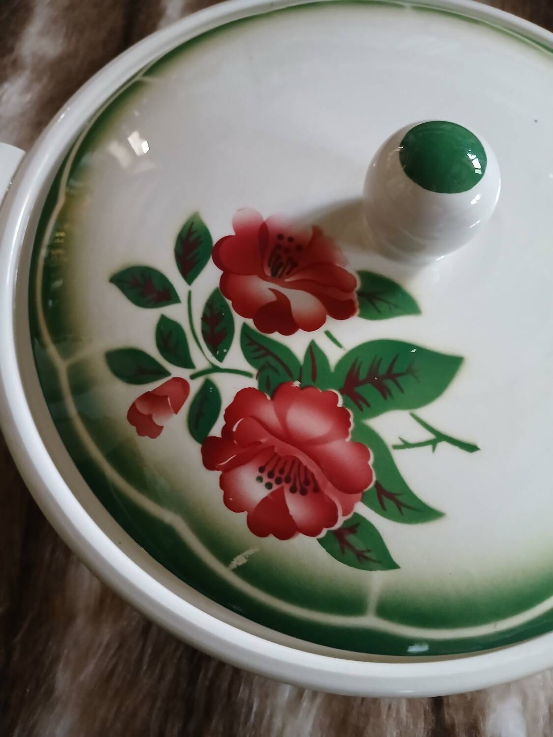 Antique soup tureen from Digoin and Sarreguemines