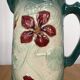 Pichet barbotine Art Nouveau « Capucines »