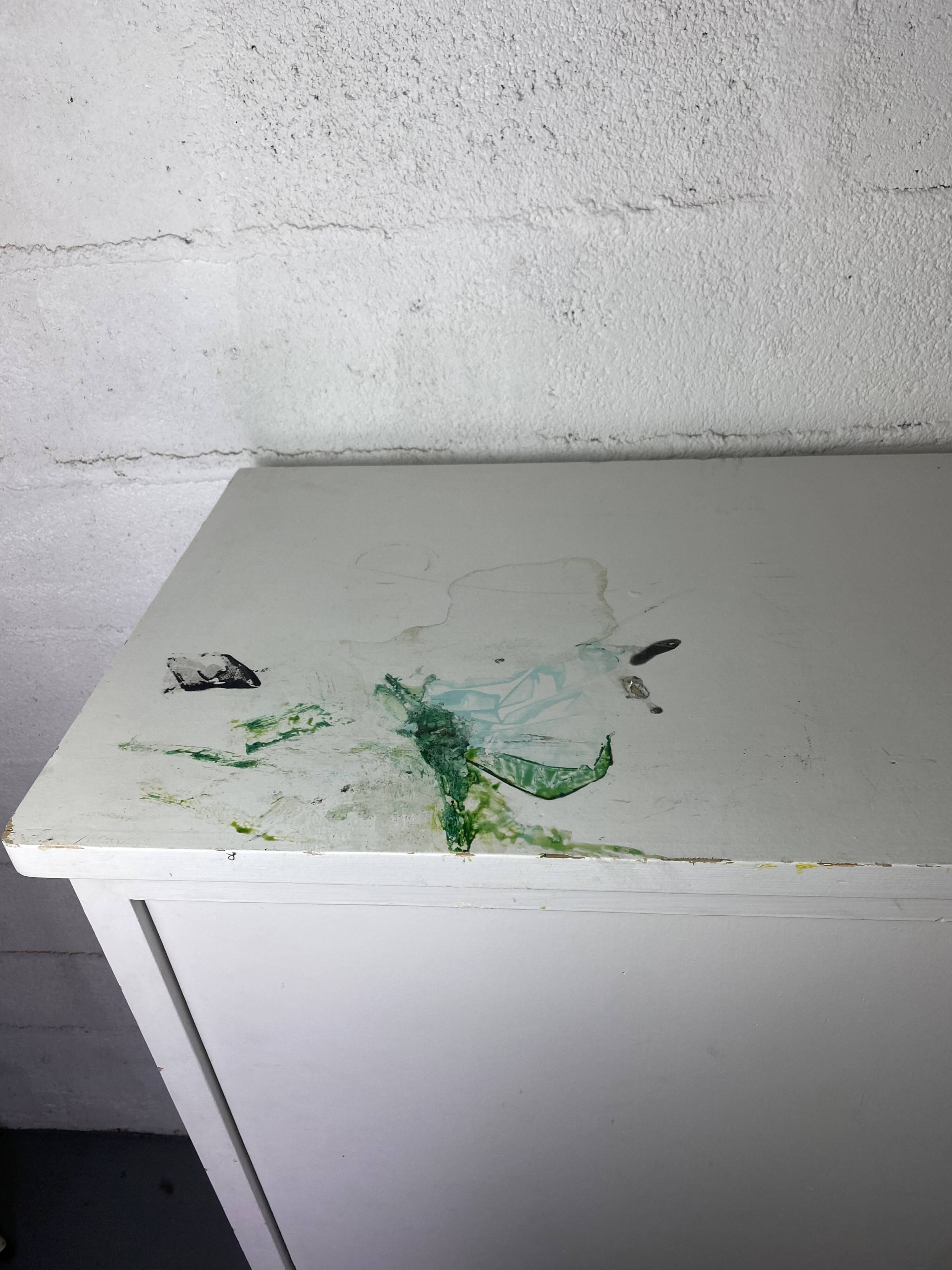 White school cabinet