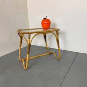 Table d'appoint bohème vintage en rotin, bambou et verre de Rohé Noordwolde,