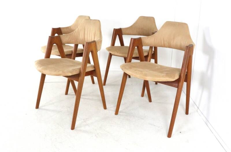 Set of 4 Kai Kristiansen for SVA Møbler model 42 / Compass Chairs